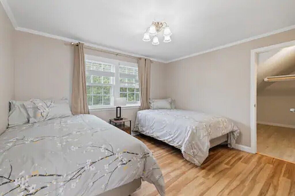 Photo of Bedroom in South Blooming Grove