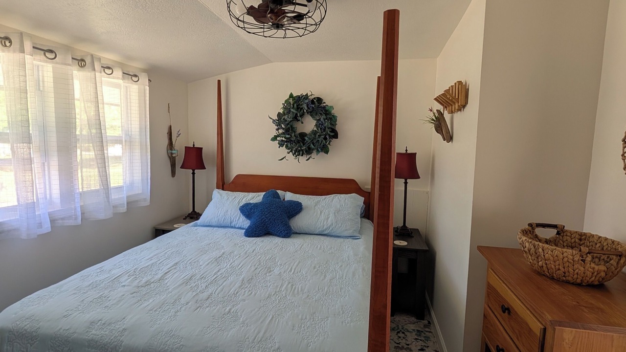 Photo of Bedroom in Ashtabula