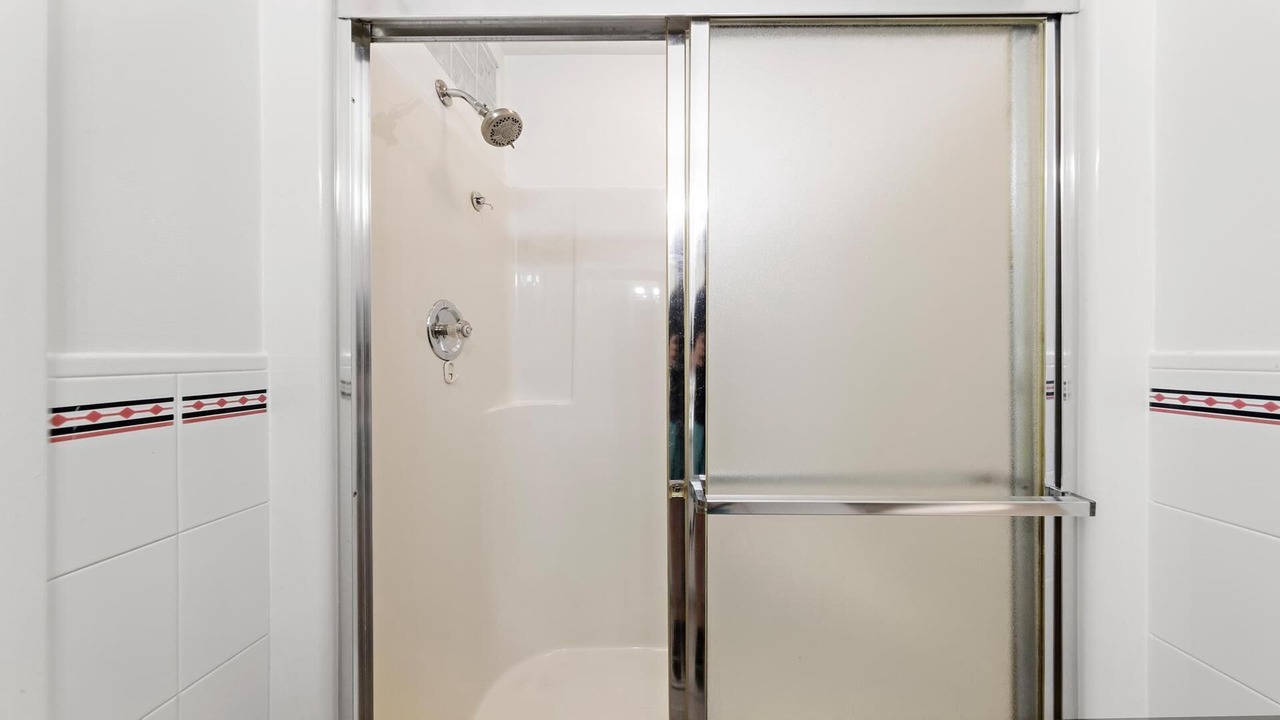 Photo of Bathroom in Beach Haven West