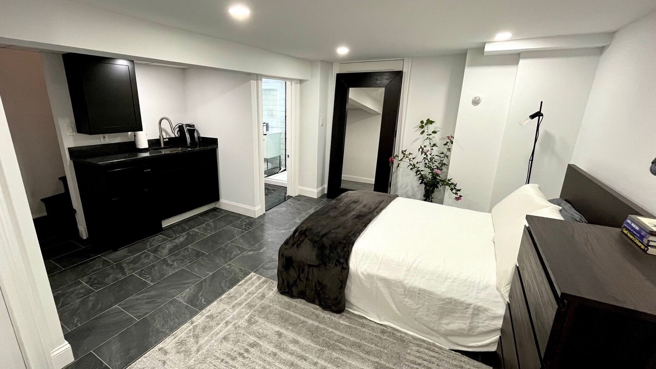 Photo of Bedroom in Weehawken