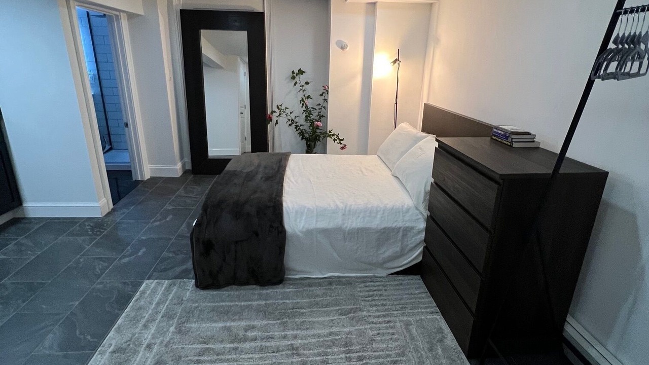 Photo of Bedroom in Weehawken