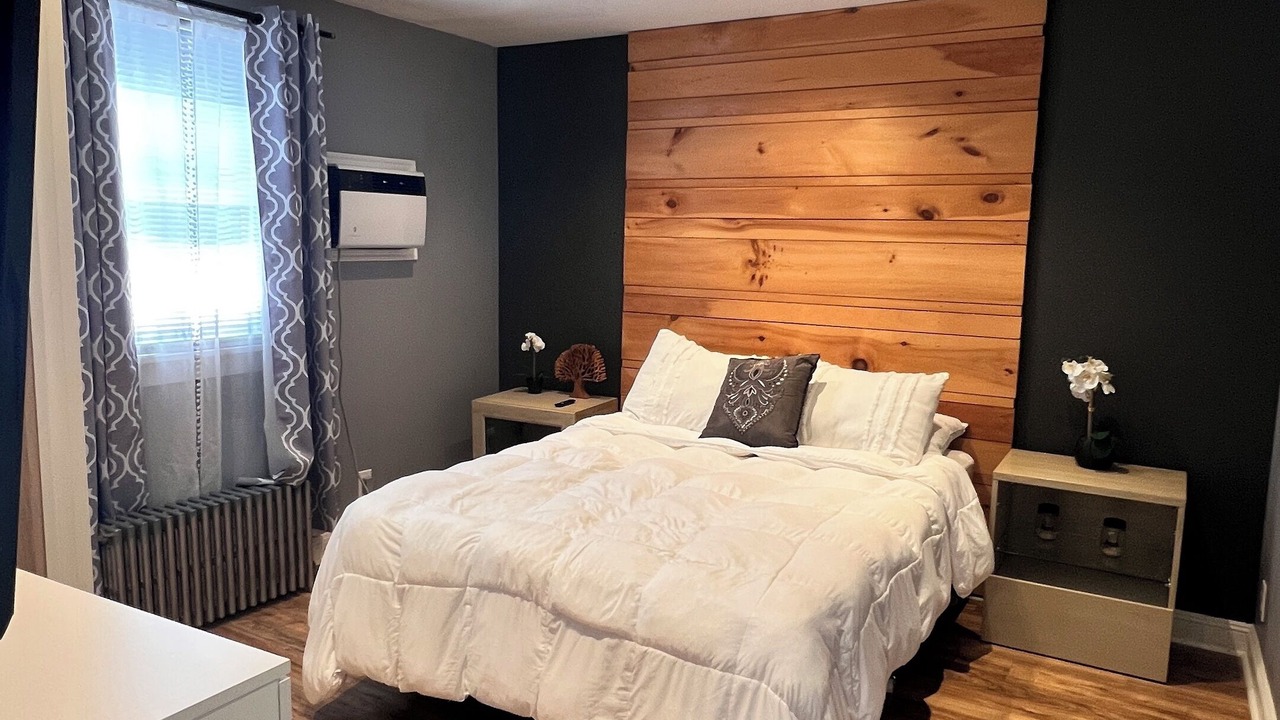 Photo of Bedroom in Manville