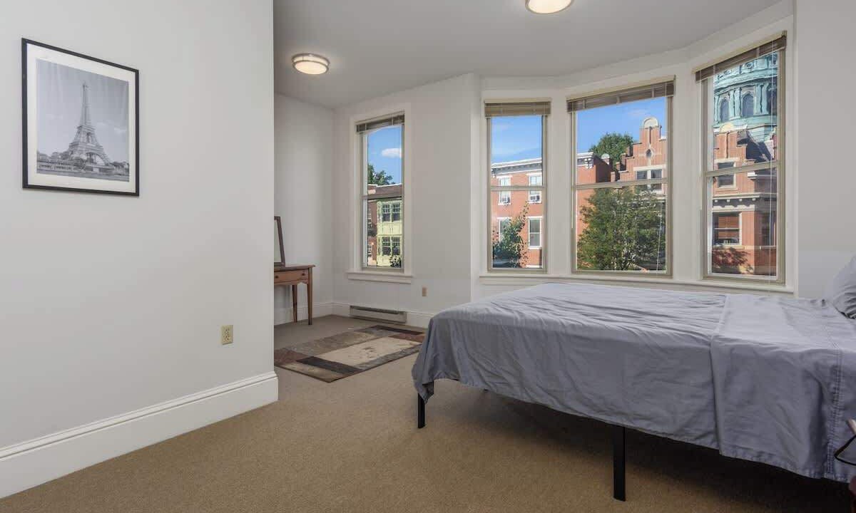 Photo of Bedroom in Downtown Harrisburg
