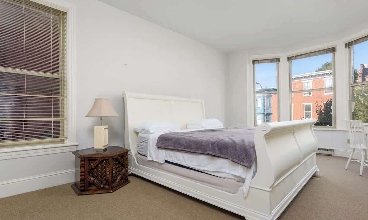 Photo of Bedroom in Downtown Harrisburg