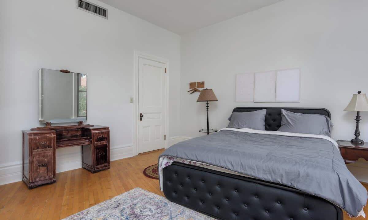Photo of Bedroom in Downtown Harrisburg