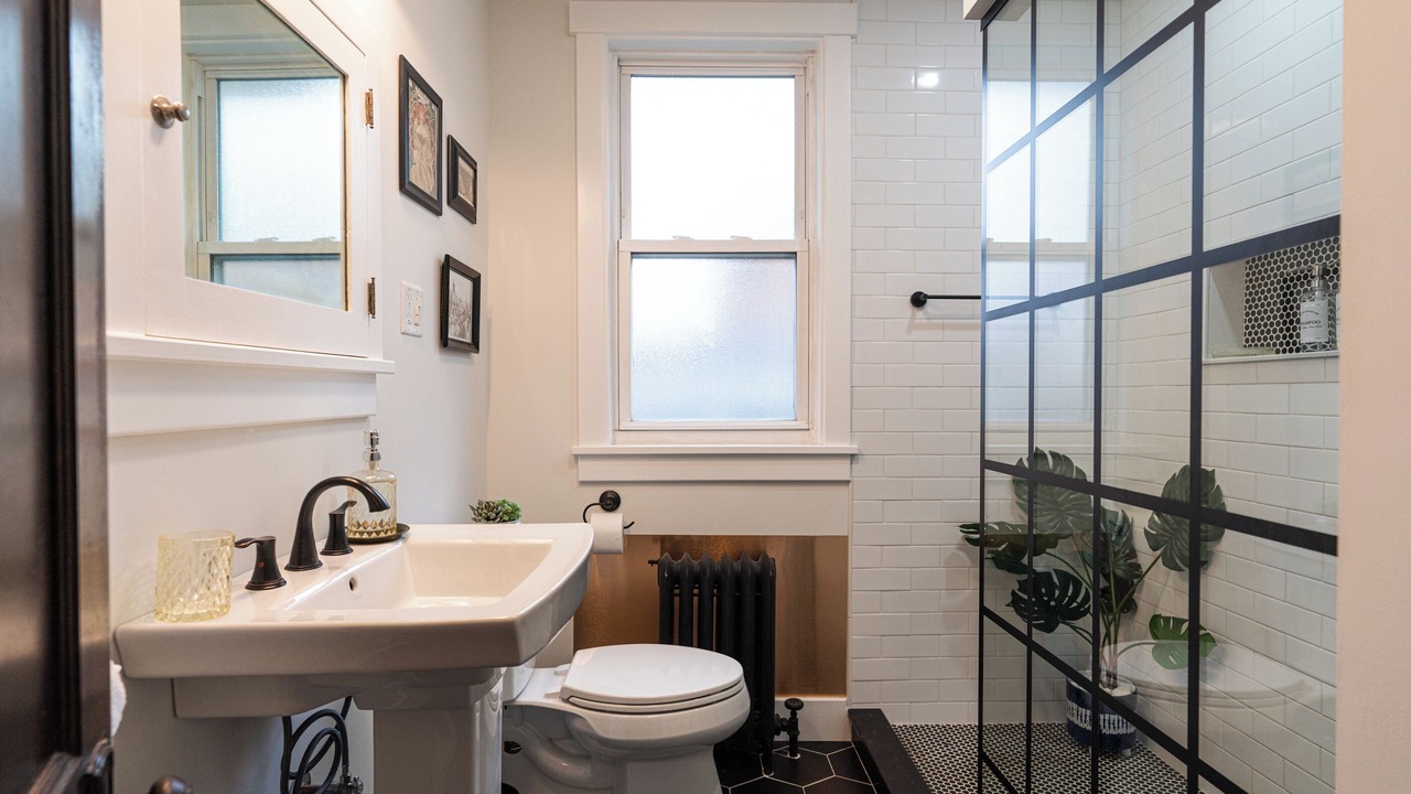 Photo of Bathroom in Edgewood