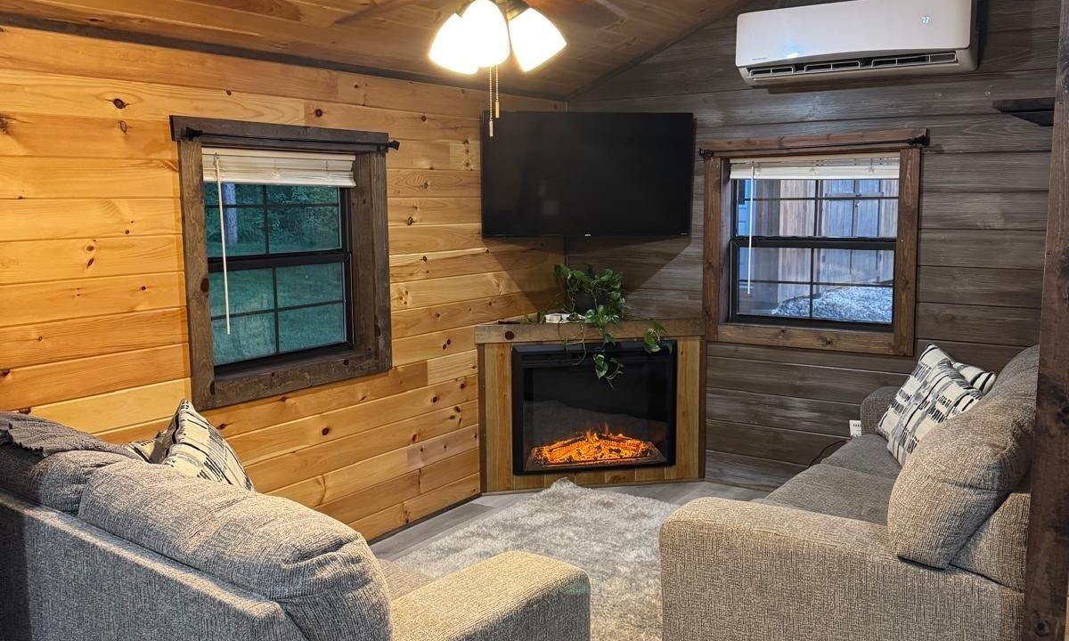 Photo of Livingroom in Centerville