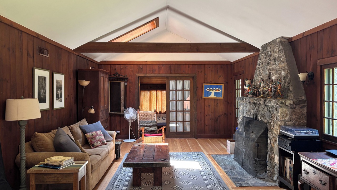 Photo of Livingroom in Chatham