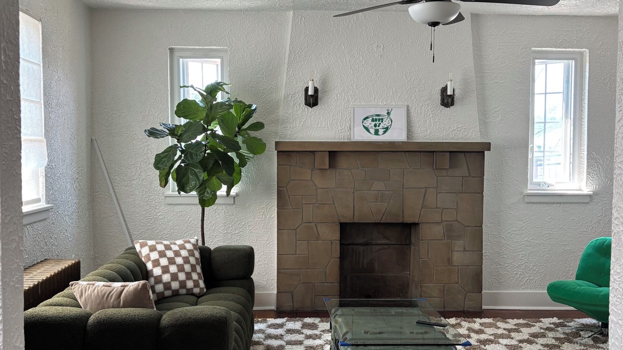 Photo of Livingroom in Dormont