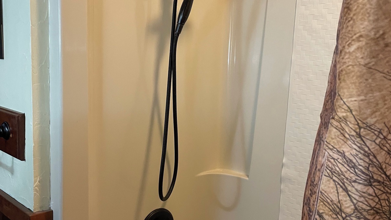 Photo of Bathroom in Nisbet