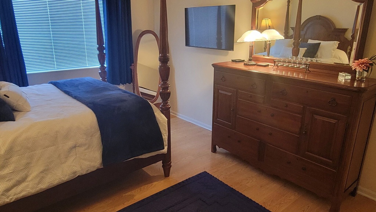 Photo of Bedroom in Enola