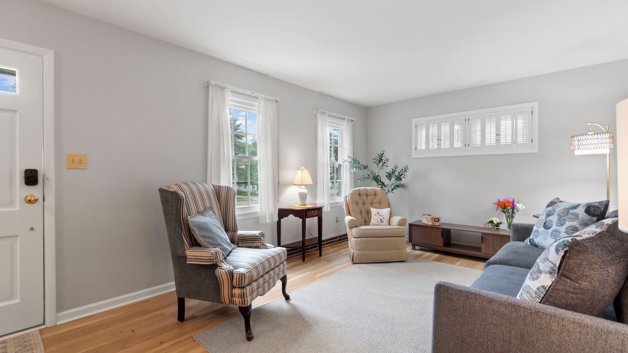 Photo of Livingroom in Erie