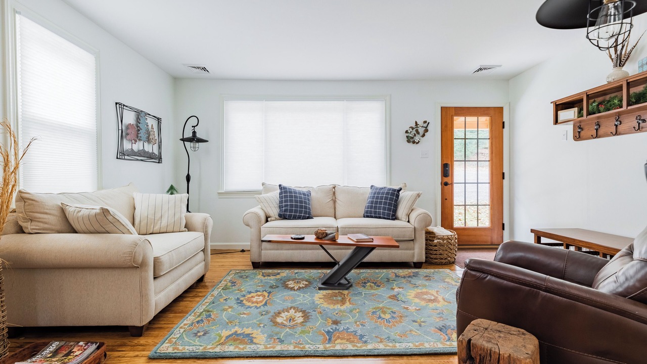 Photo of Livingroom in Pine Grove