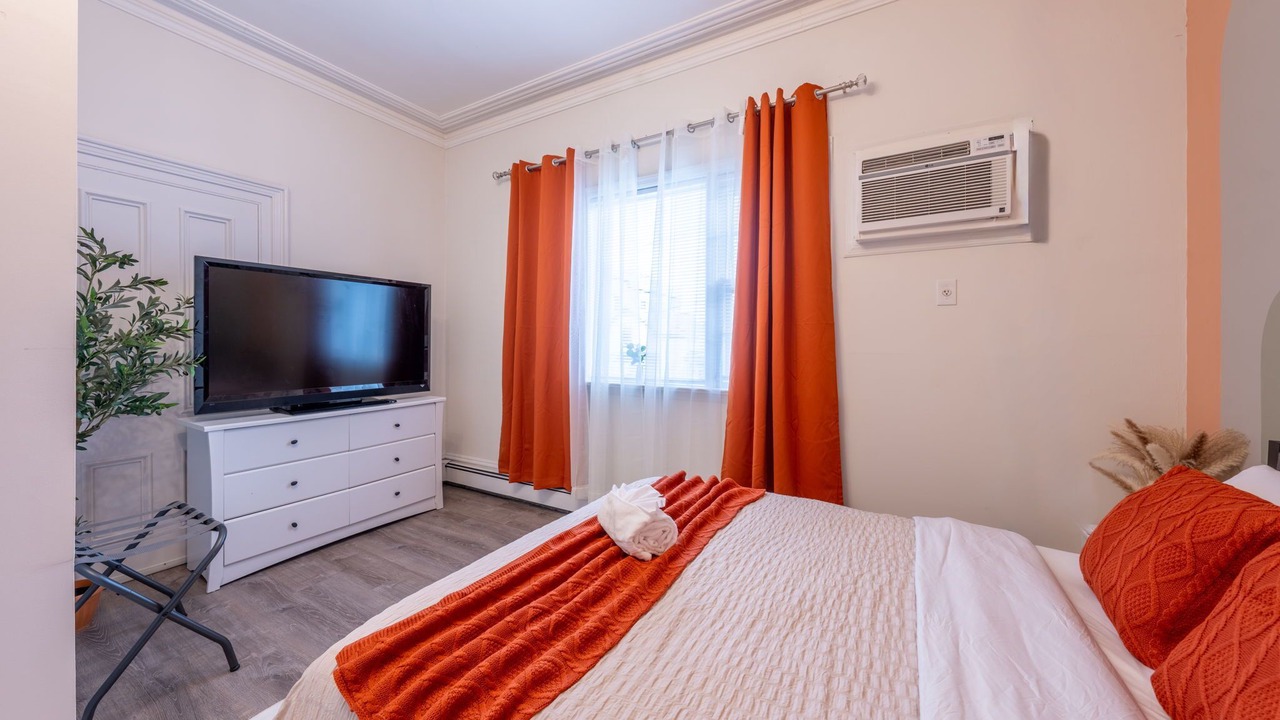 Photo of Bedroom in The Heights