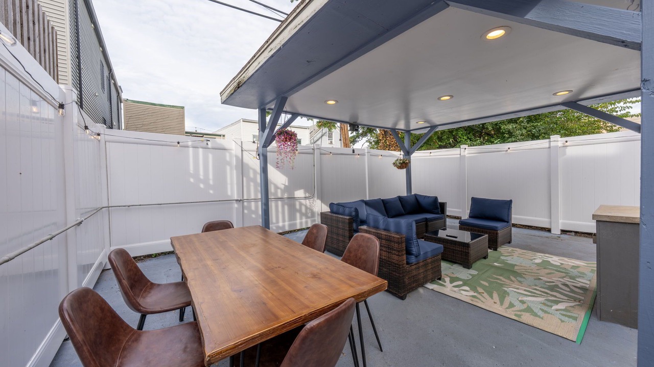 Photo of Outdoor in The Heights