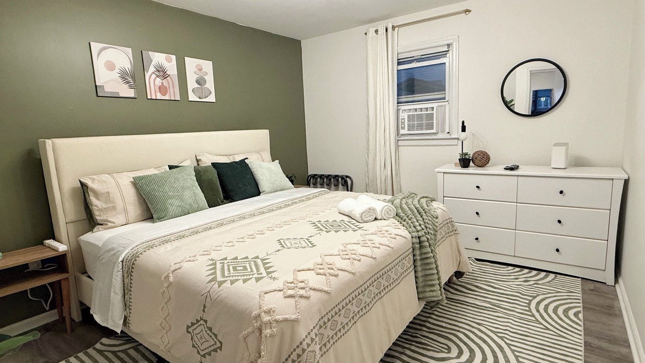 Photo of Bedroom in The Heights