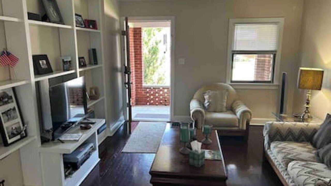 Photo of Livingroom in Milford