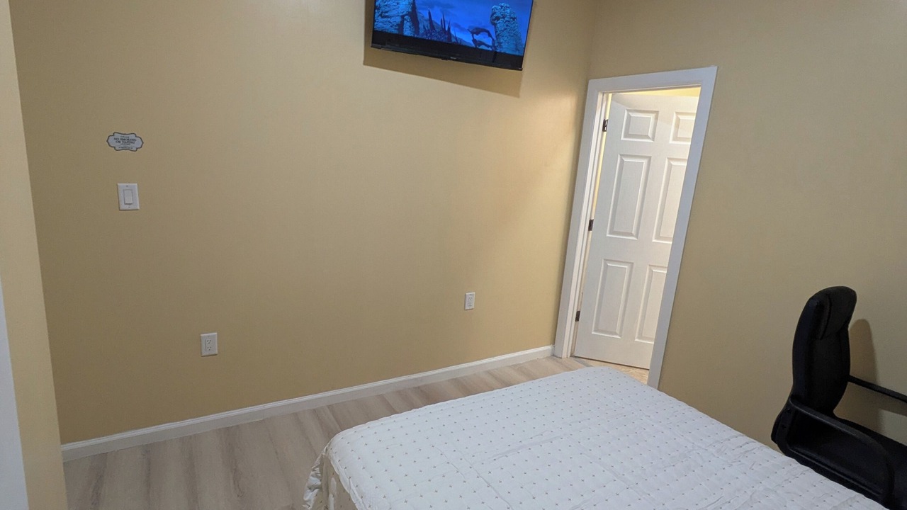 Photo of Bedroom in Forest Hill