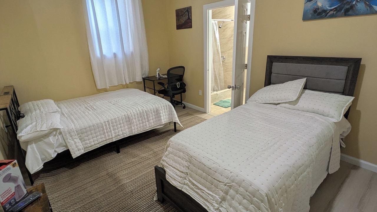Photo of Bedroom in Forest Hill