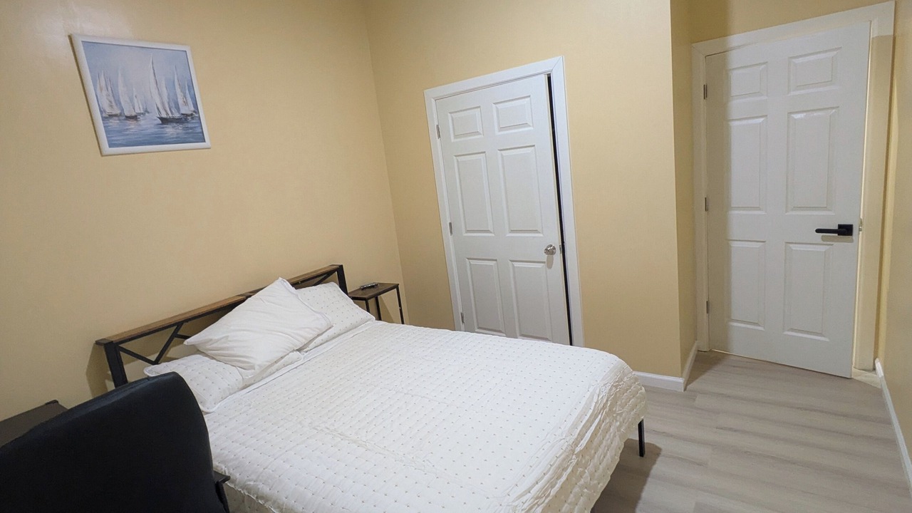 Photo of Bedroom in Forest Hill