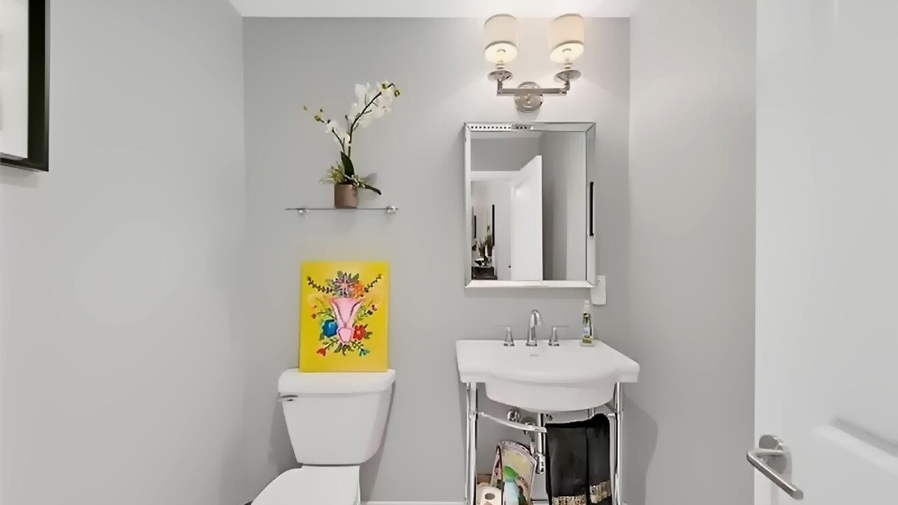 Photo of Bathroom in Downtown Pittsburgh