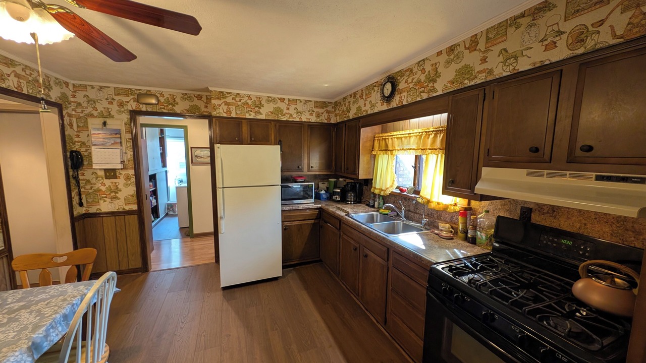 Photo of Kitchen in Hubbard