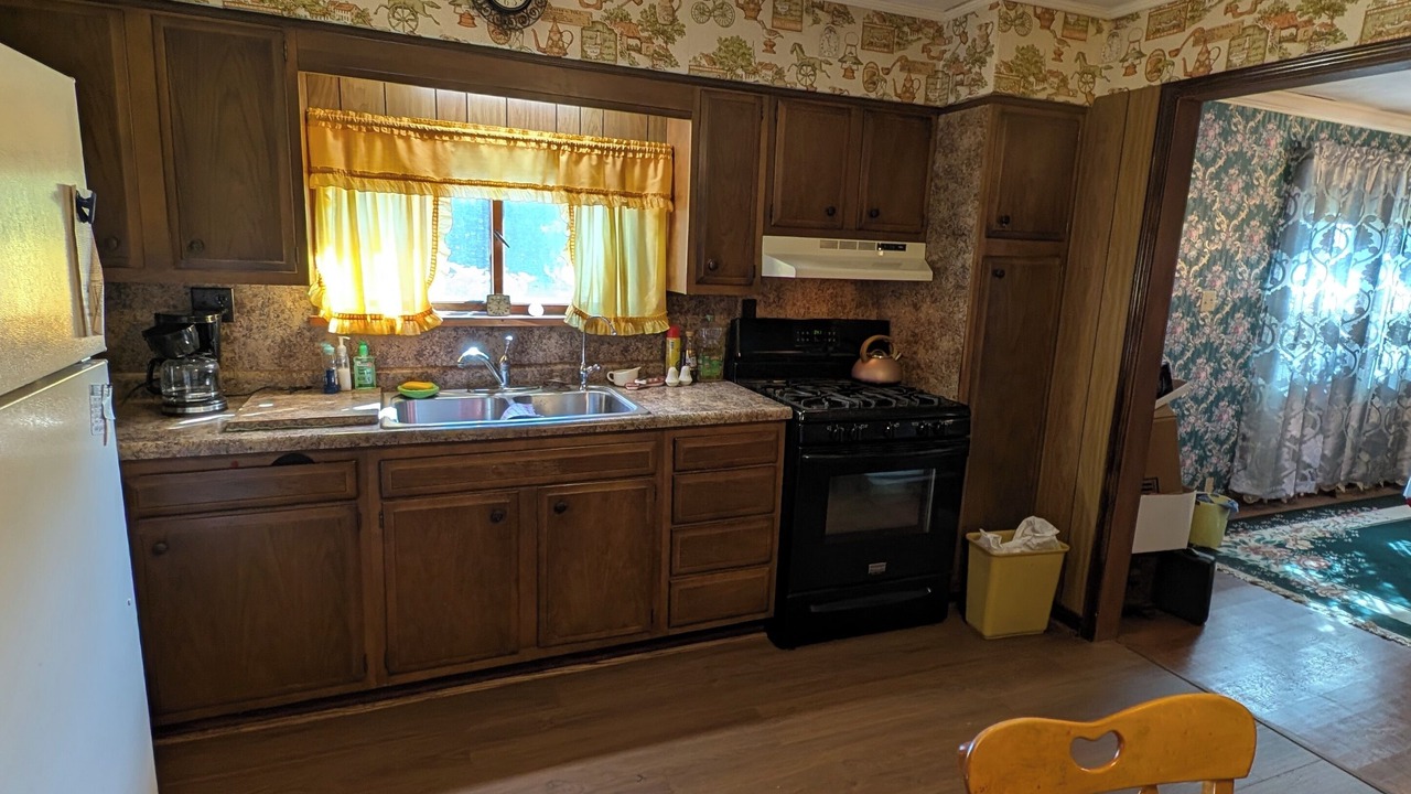 Photo of Kitchen in Hubbard