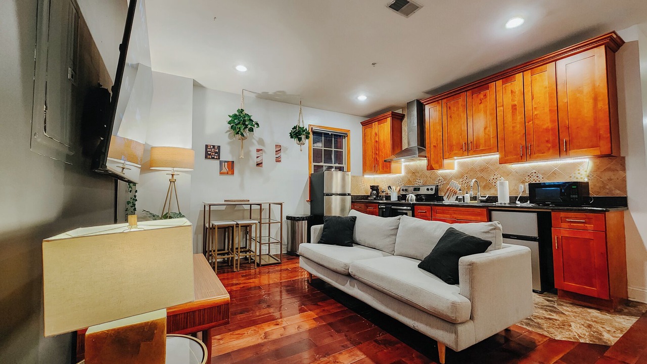 Photo of Livingroom in Midtown Village