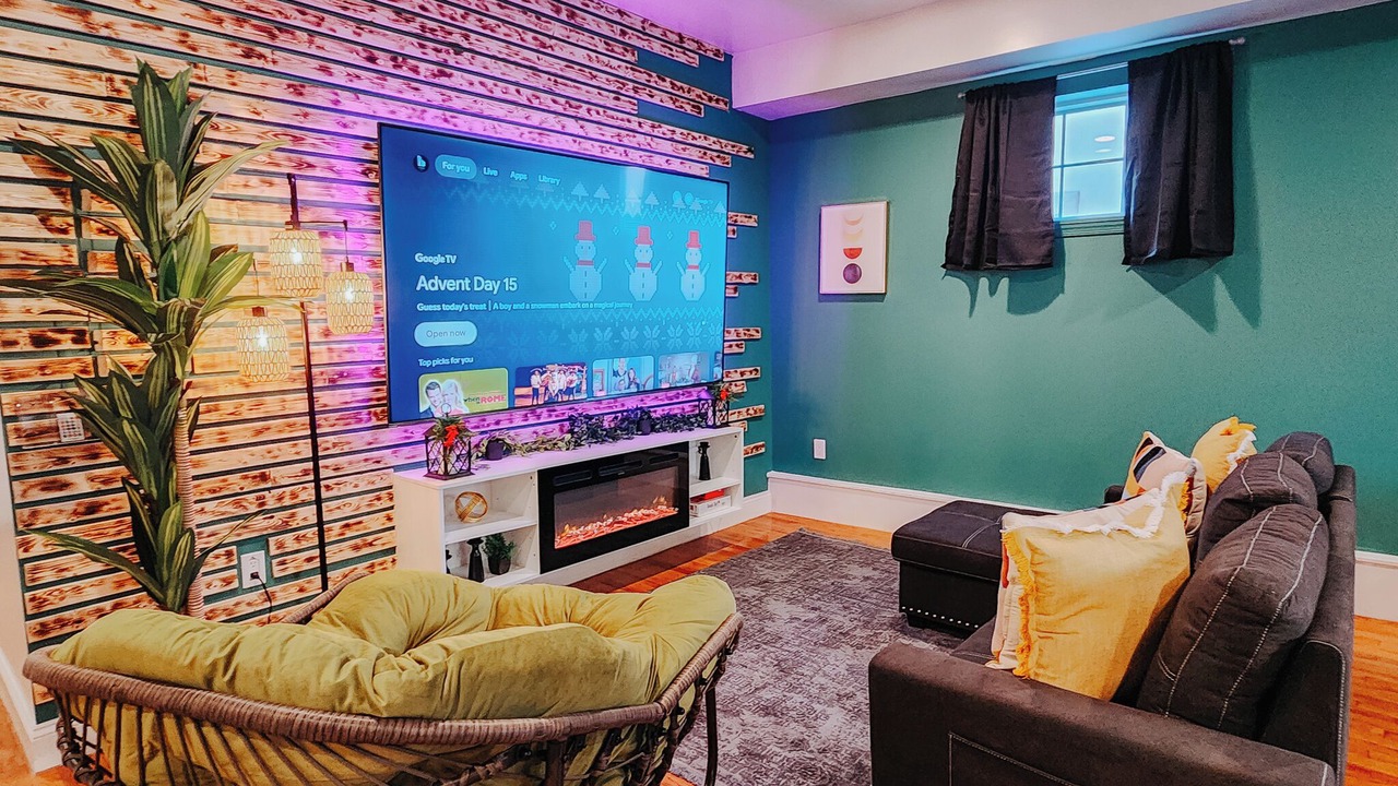 Photo of Livingroom in West Poplar