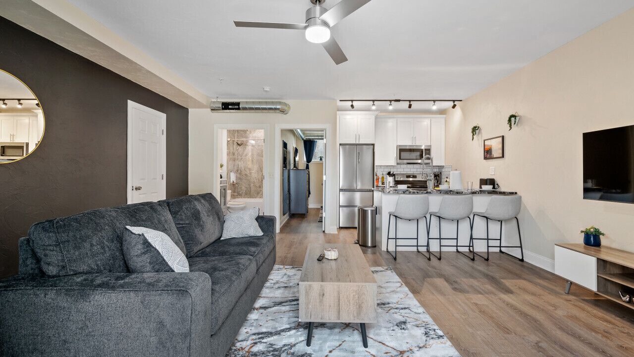 Photo of Livingroom in East Liberty