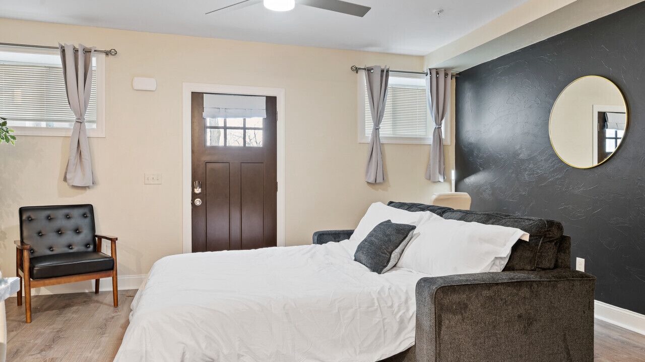 Photo of Bedroom in East Liberty