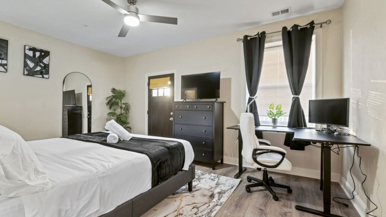 Photo of Bedroom in East Liberty