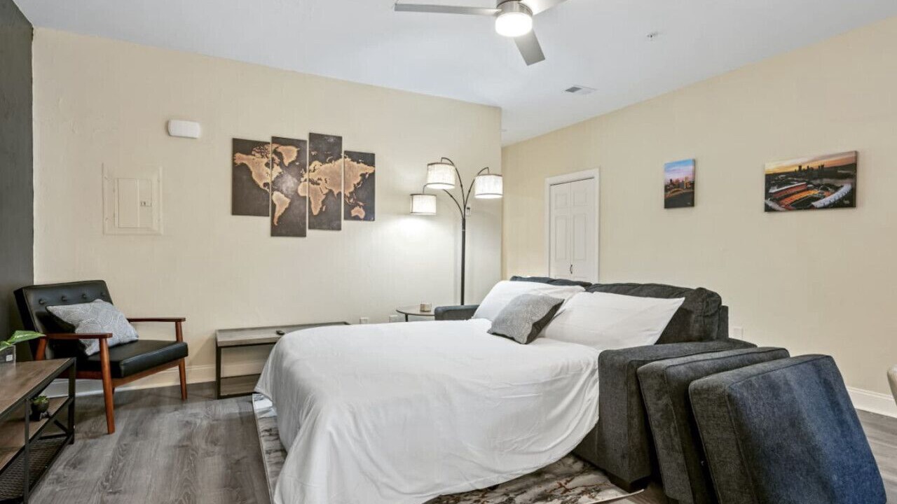 Photo of Bedroom in East Liberty