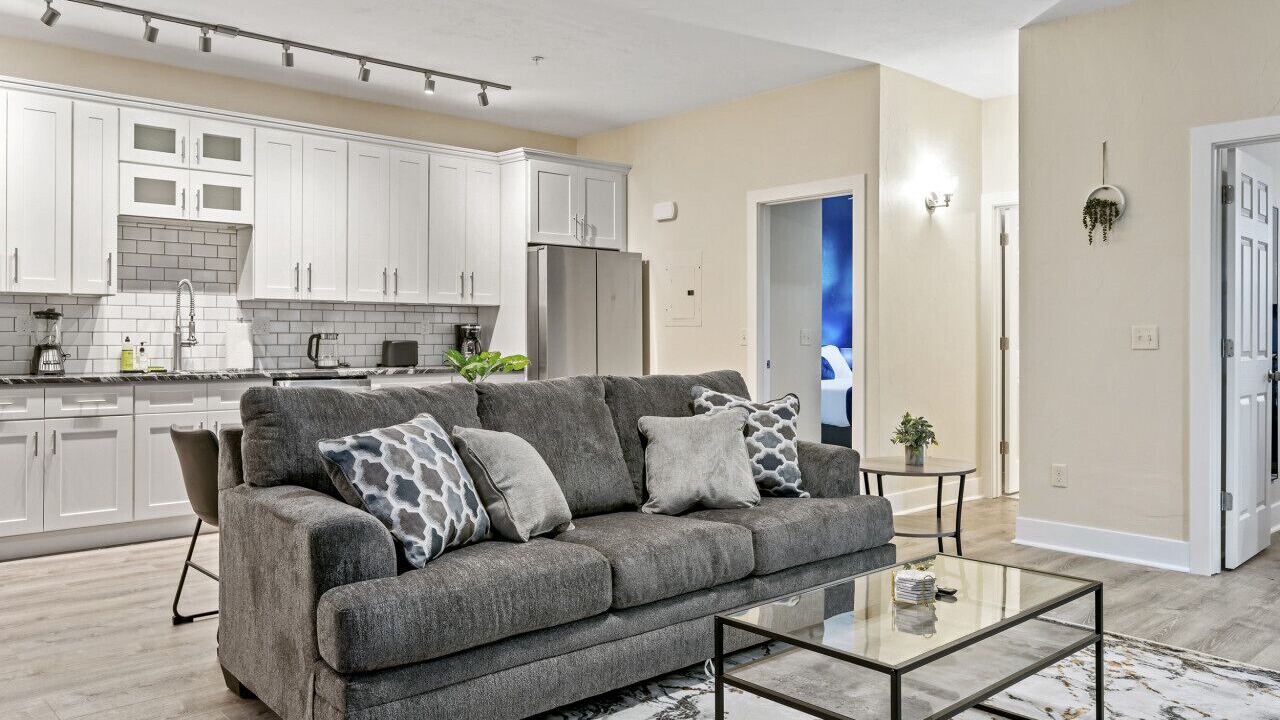 Photo of Livingroom in East Liberty