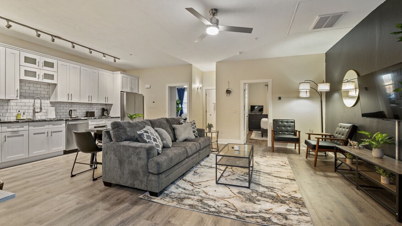 Photo of Livingroom in East Liberty