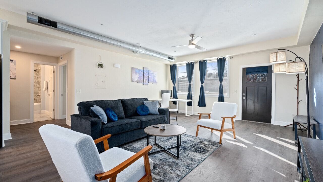 Photo of Livingroom in East Liberty