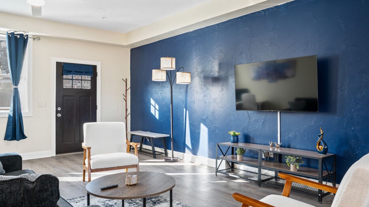 Photo of Livingroom in East Liberty