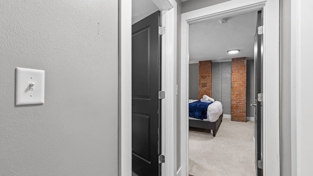Photo of Bedroom in Shadyside