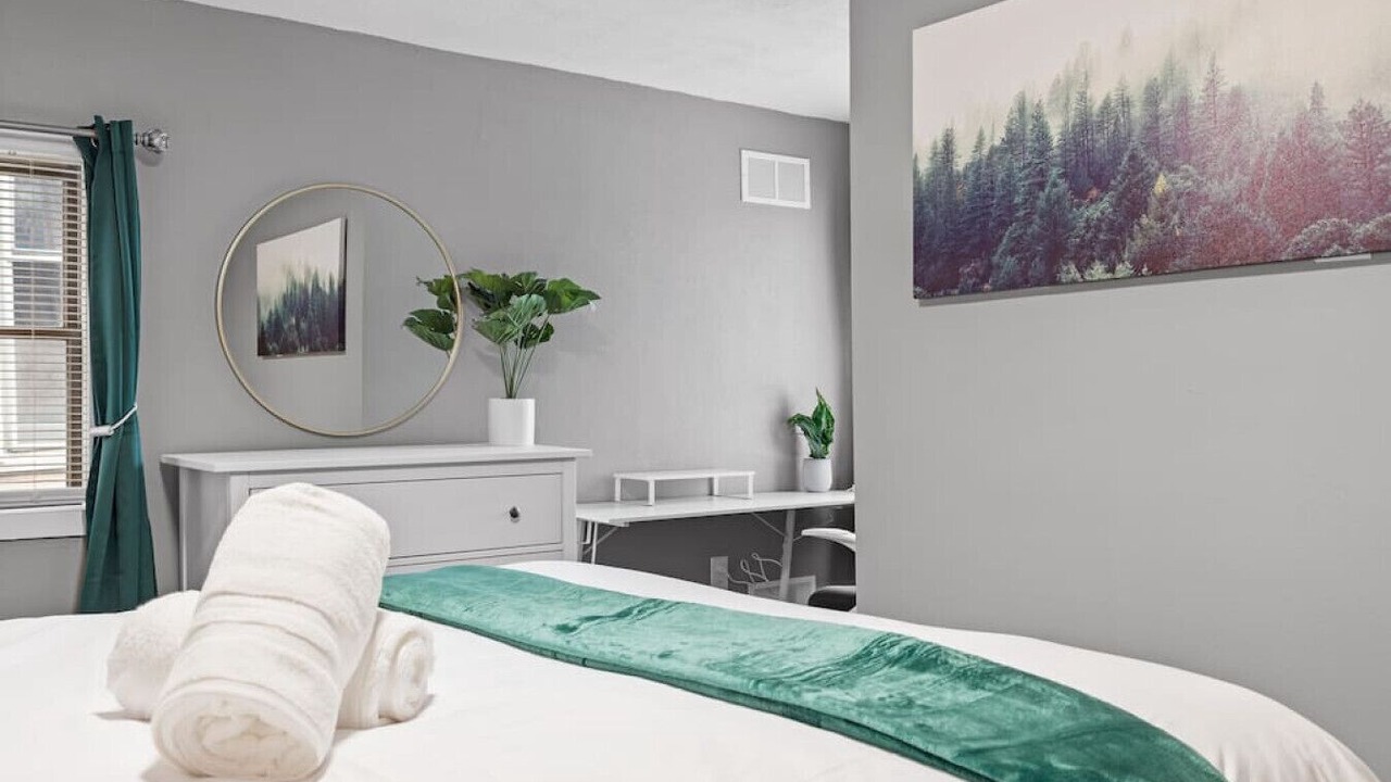 Photo of Bedroom in Shadyside