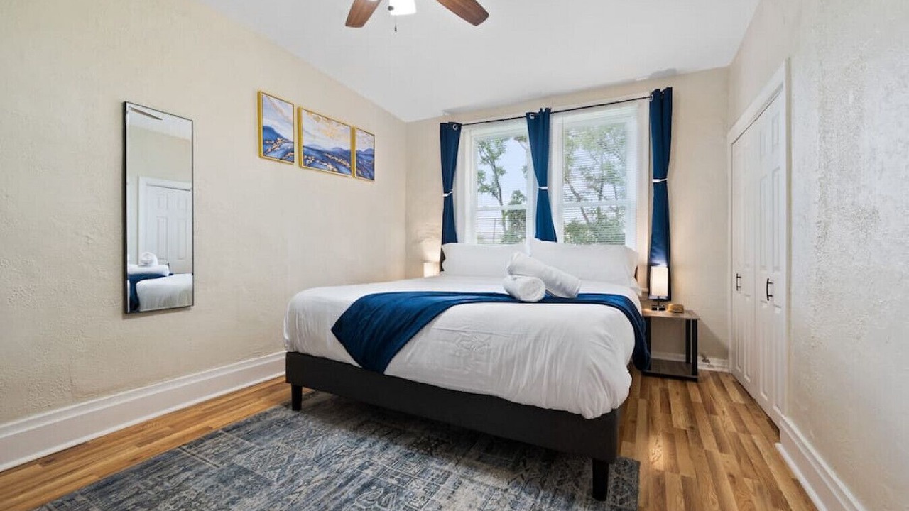 Photo of Bedroom in North Oakland