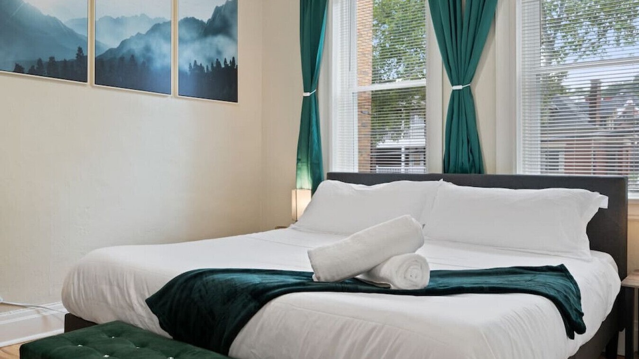 Photo of Bedroom in North Oakland