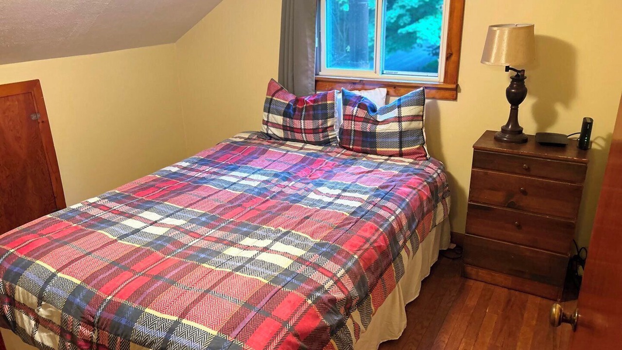 Photo of Bedroom in Benton