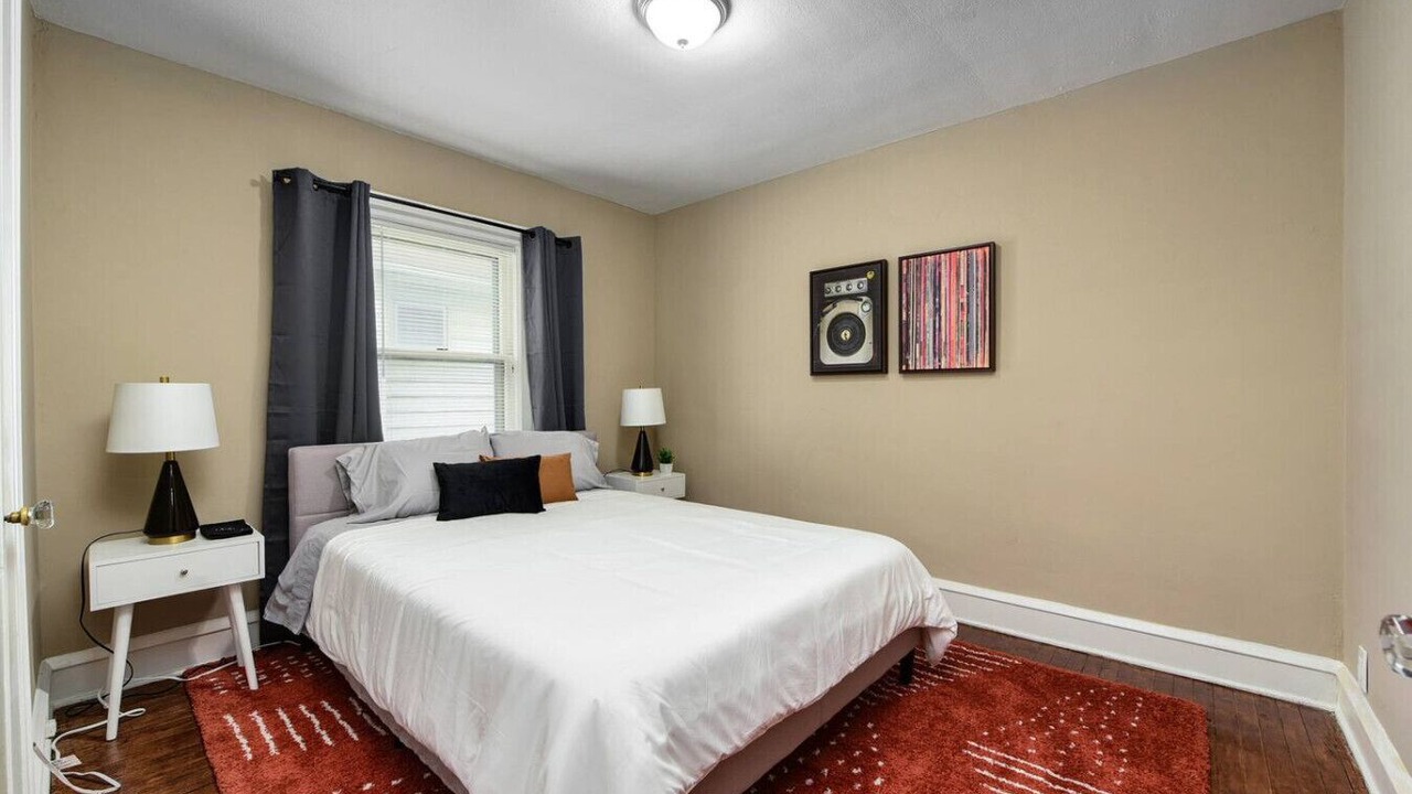 Photo of Bedroom in Cleveland