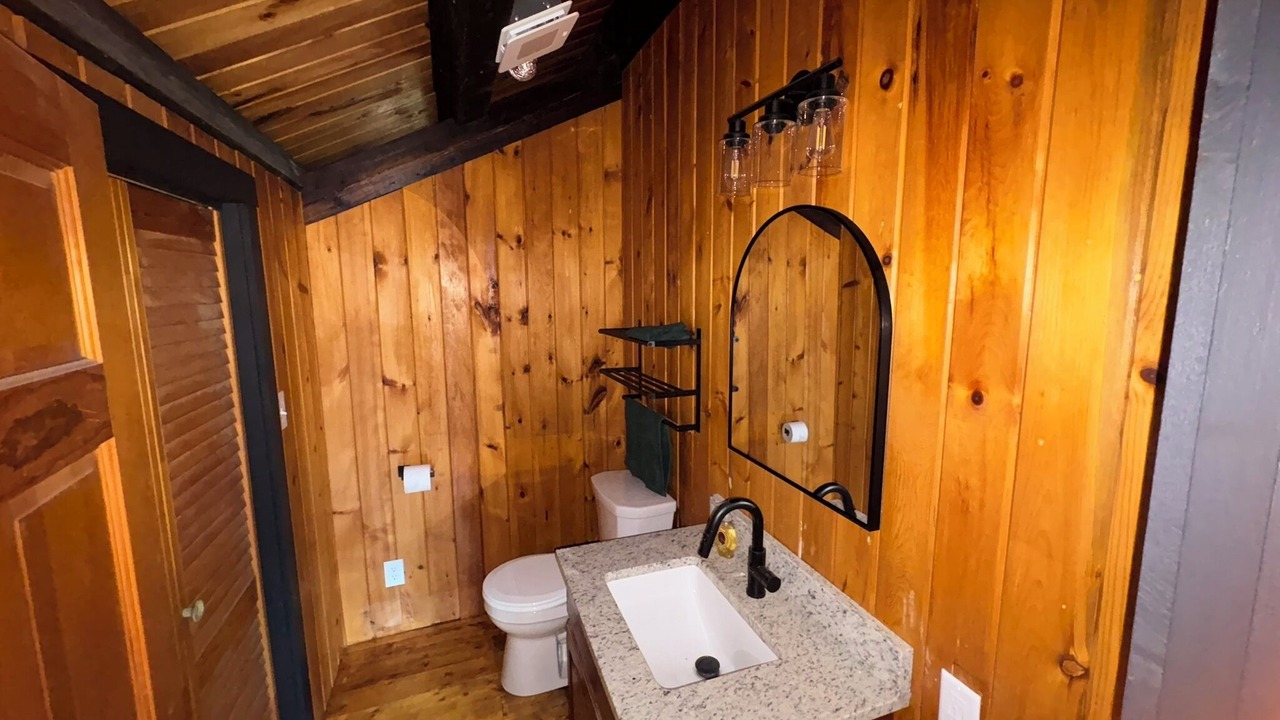 Photo of Bathroom in Orrtanna