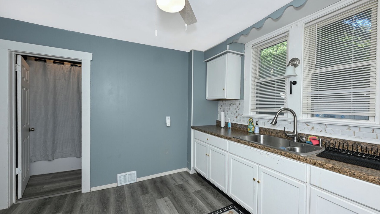 Photo of Kitchen in Firestone Park