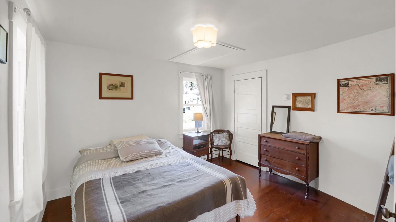 Photo of Bedroom in Spring Mills