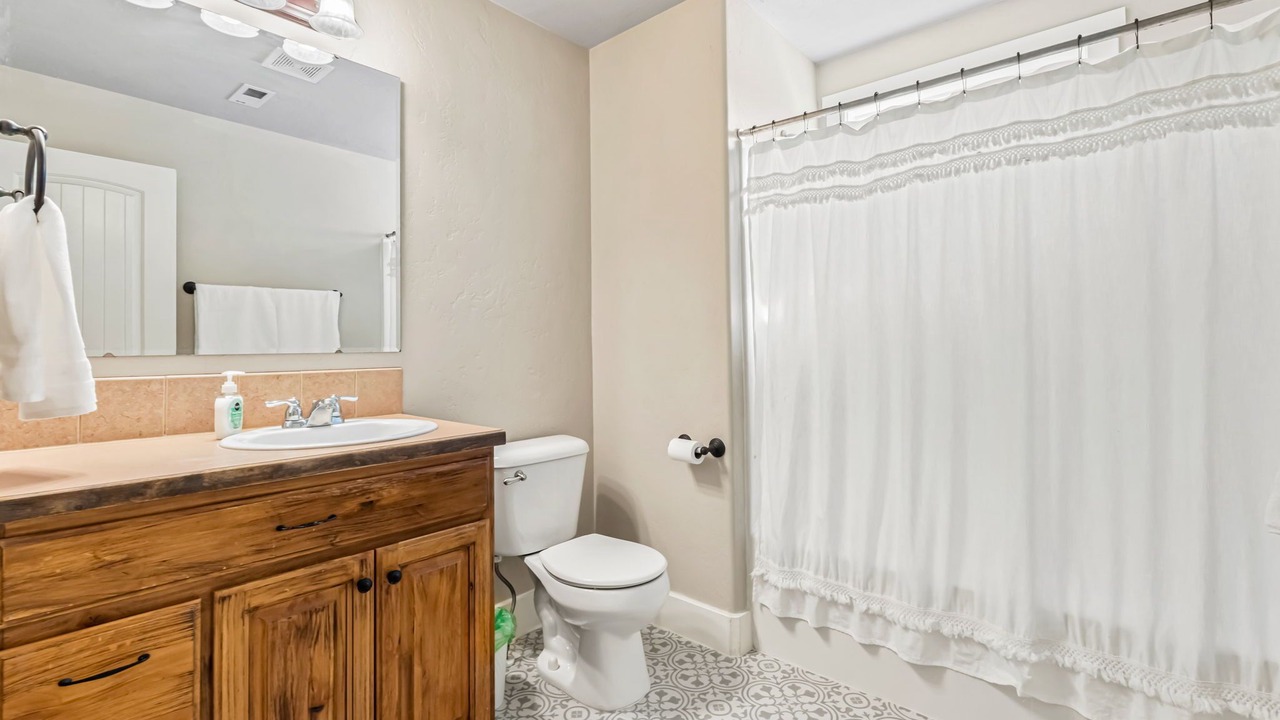 Photo of Bathroom in Southwest Ada County Alliance
