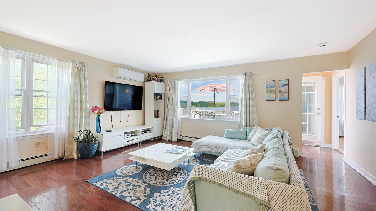 Photo of Livingroom in Glasser