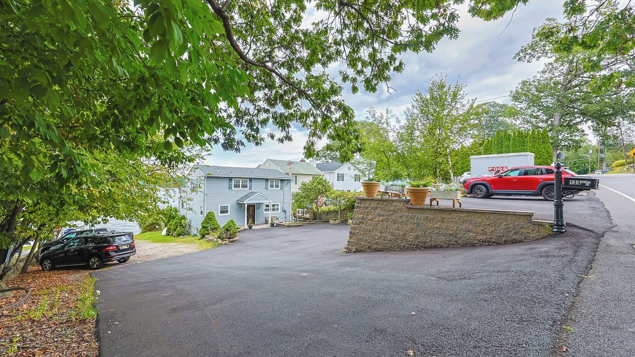 Photo of Outdoor in Glasser