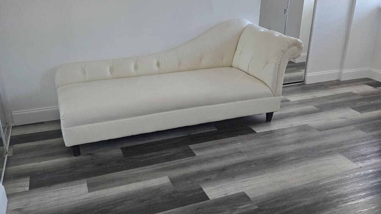 Photo of Livingroom in Burlington